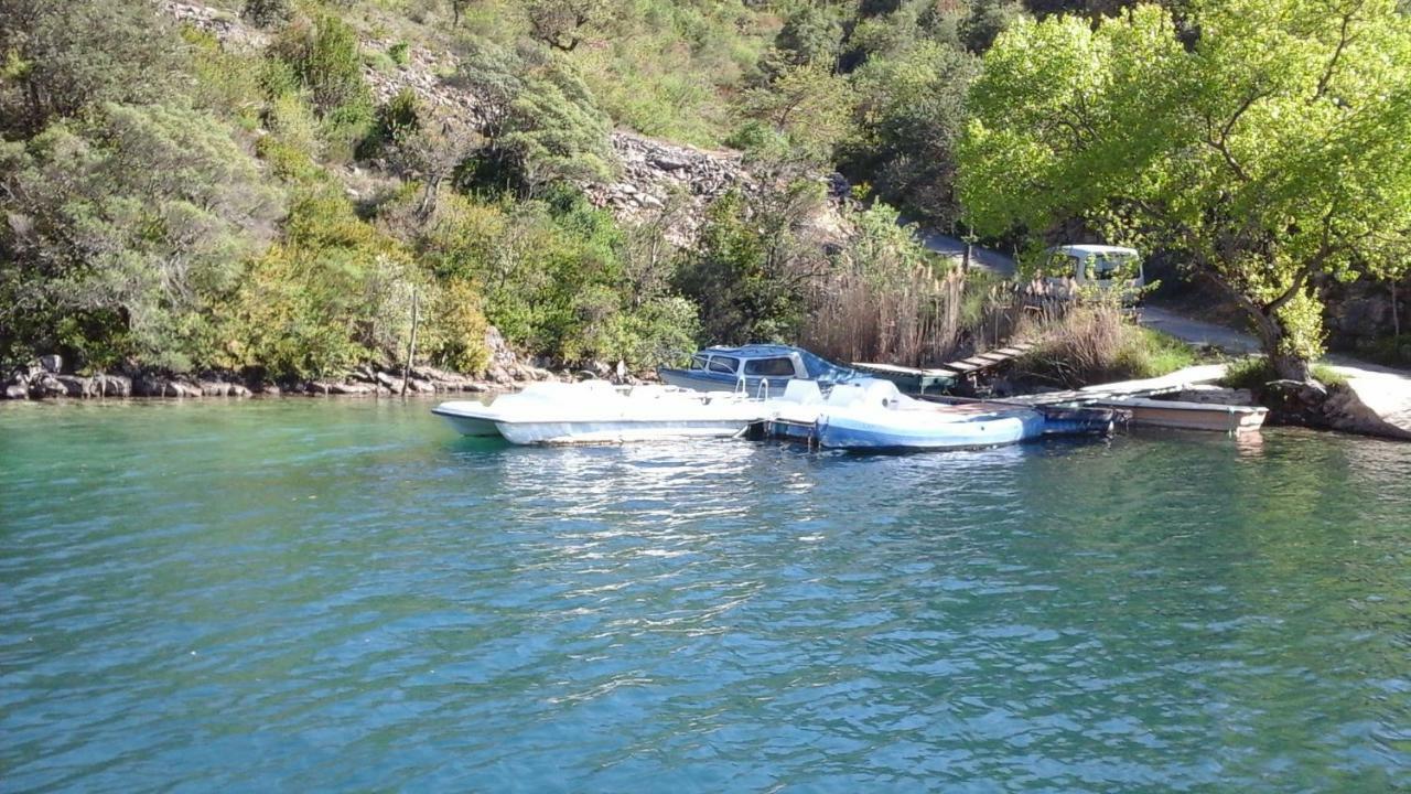Domisiladore Esparron-de-Verdon Exterior photo